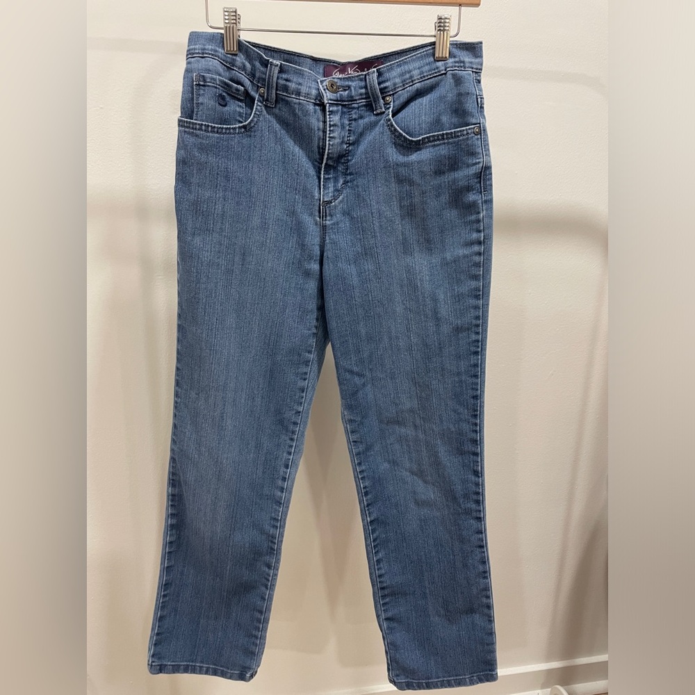Gloria‎ Vanderbilt Amanda Jeans Women’s 6 Short Medium Wash Denim Straight Leg